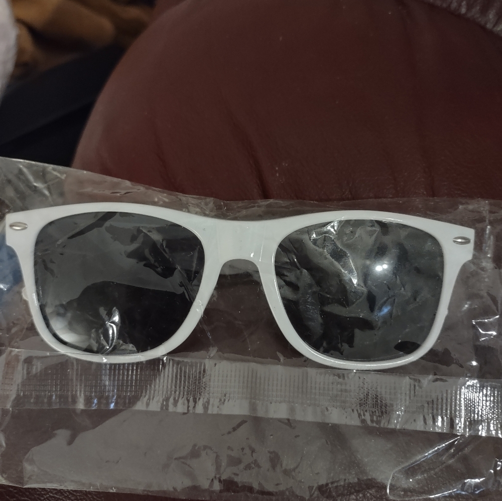 Arrowhead White Sunglasses